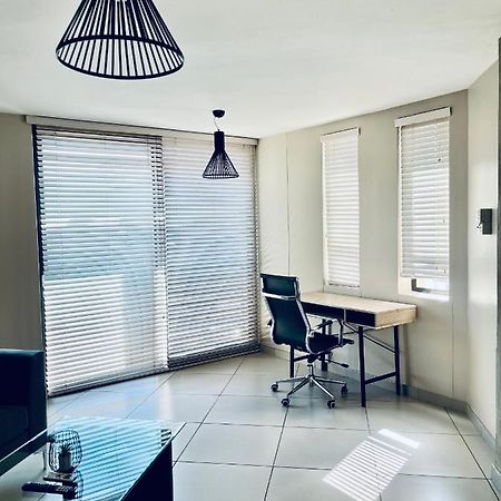 ווינדהוק Modernluxe Apartment מראה חיצוני תמונה